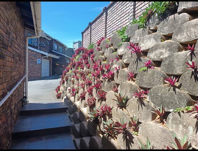 3 BEDROOM SIMPLEX RENTED IN ATHLONE PARK